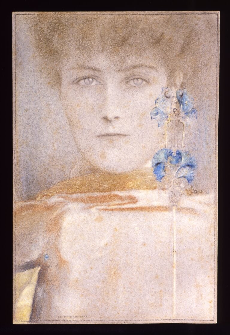 Fernand Khpnoff La maschera bianca 1907 Matita pastelli cera su carta mm 278 x 185 Inv. 512 Acquisto Biennale, 1912 Venezia, Fondazione Musei Civici di Venezia