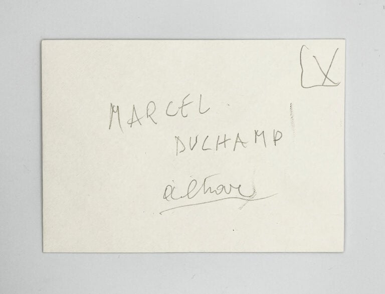 Corrado Levi, ceralacca su busta, 11x16 cm, 2025, (retro), Courtesy Archivio Corrado Levi