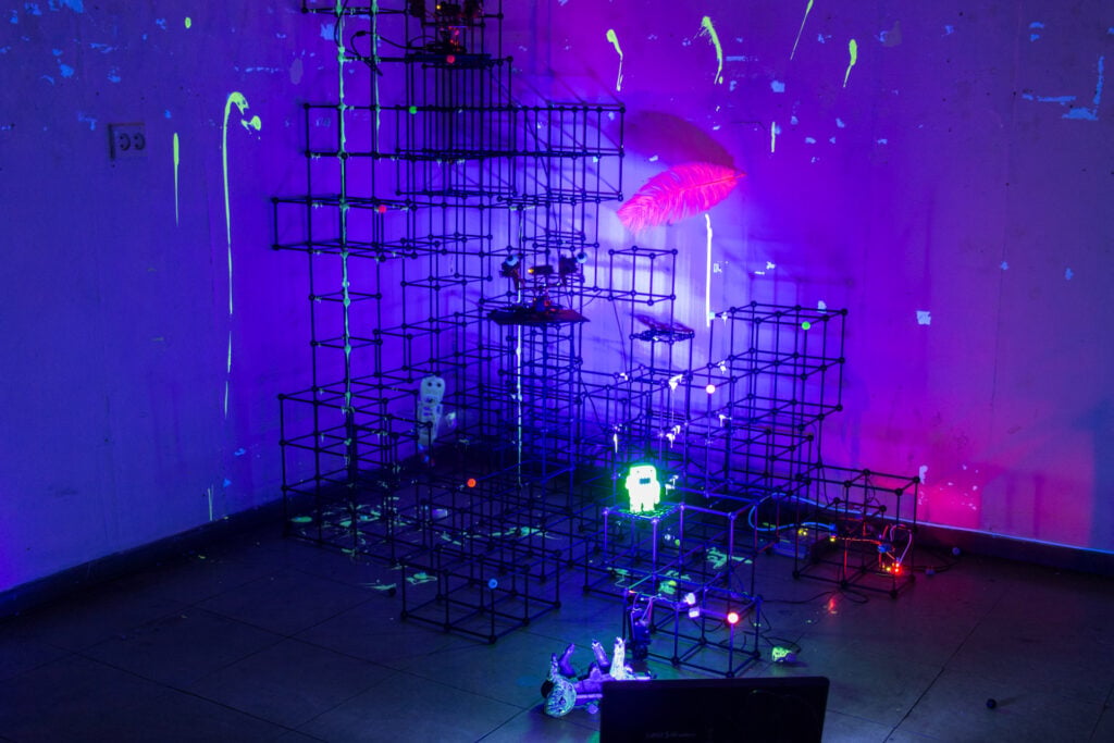 “Lo scambio interdisciplinare tra arte e tecnologia è essenziale”. Intervista a una media artist