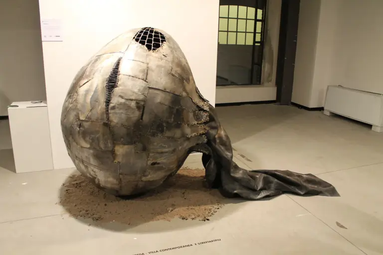 Opere nelle scorse edizioni di Milano Scultura