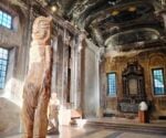 La mostra di Thomas Houseago alla Chiesa di San Vittore e Quaranta Martiri a Milano. Foto di Massimiliano Tonelli