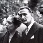 Elsa Schiaparelli e Salvador Dal&iacute;. Credits Salvador Dal&iacute; Museum