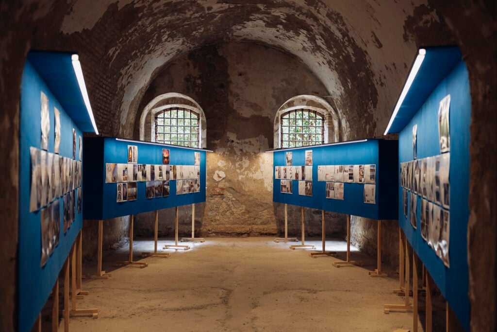 “Il Sud è un’esigenza”. Intervista ai direttori della Biennale dello Stretto 2026