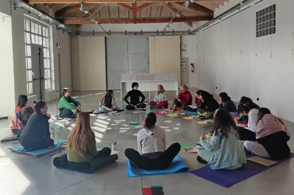 A Verbania c’è una scuola insegna a trasformare l’arte in lavoro sociale e in terapia