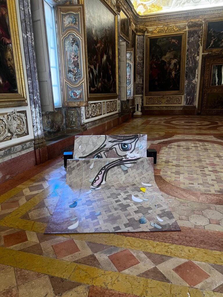 Catherine Biocca, Tears Don't Fall, 2026, Sala dell'Eneide, Palazzo Buonaccorsi