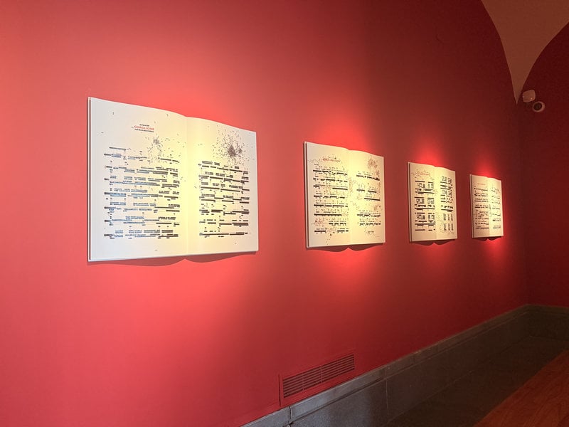 Emilio Isgrò, Canto Napoli, Installation view Museo Capodimonte, Napoli 2026