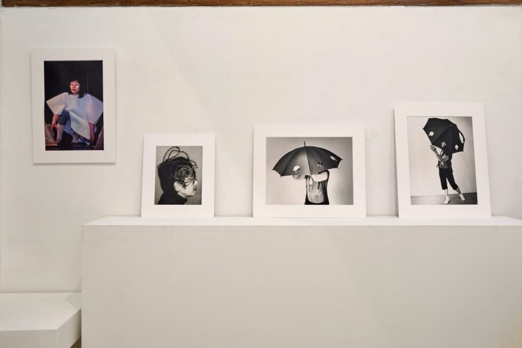 Kazuko Miyamoto, Dancing around the entrance to the cellar. Courtesy Galleria Bonomo Roma, Installation view