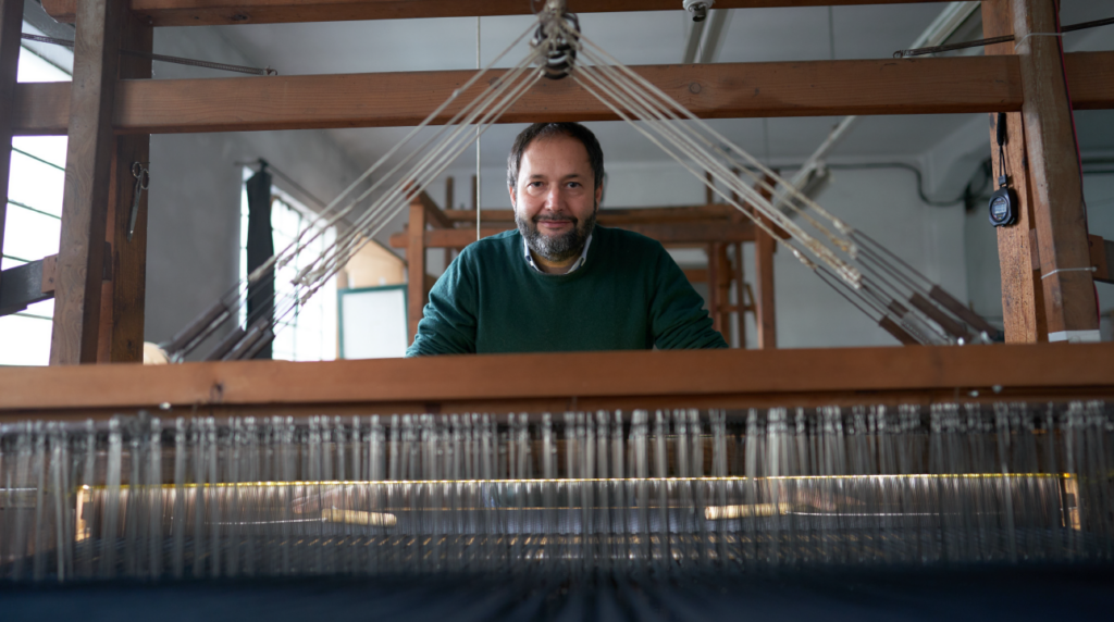 LVMH e Bvlgari premiano l’alto artigianato italiano. Ecco chi sono i Maestri d’Eccellenza 2026