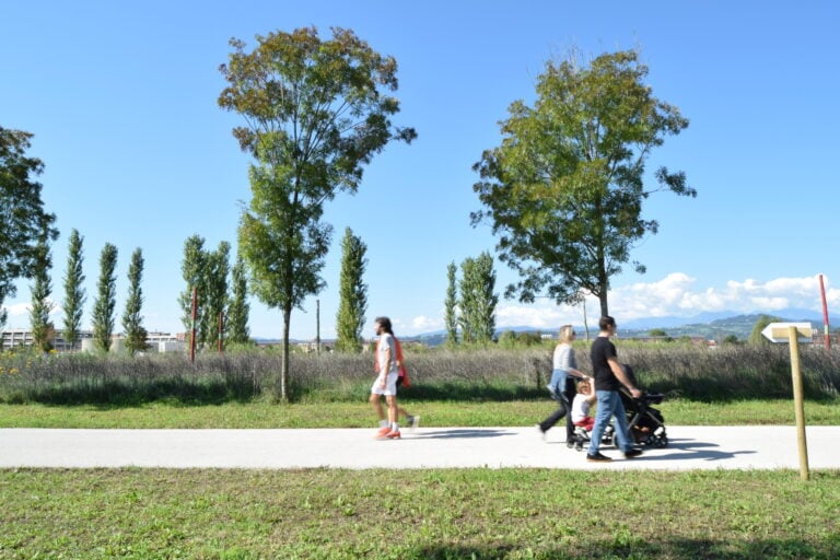 Parco della Pace, paved trail