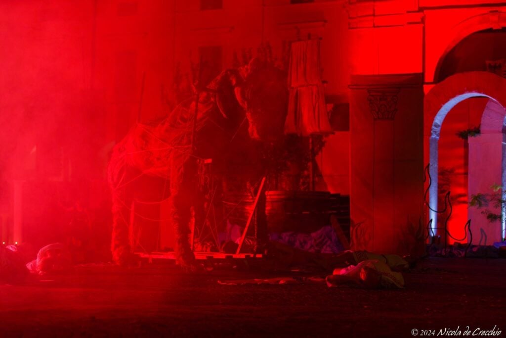 Uno degli spettacoli del Palio di Isola Dovarese. Photo Nicola de Crecchio