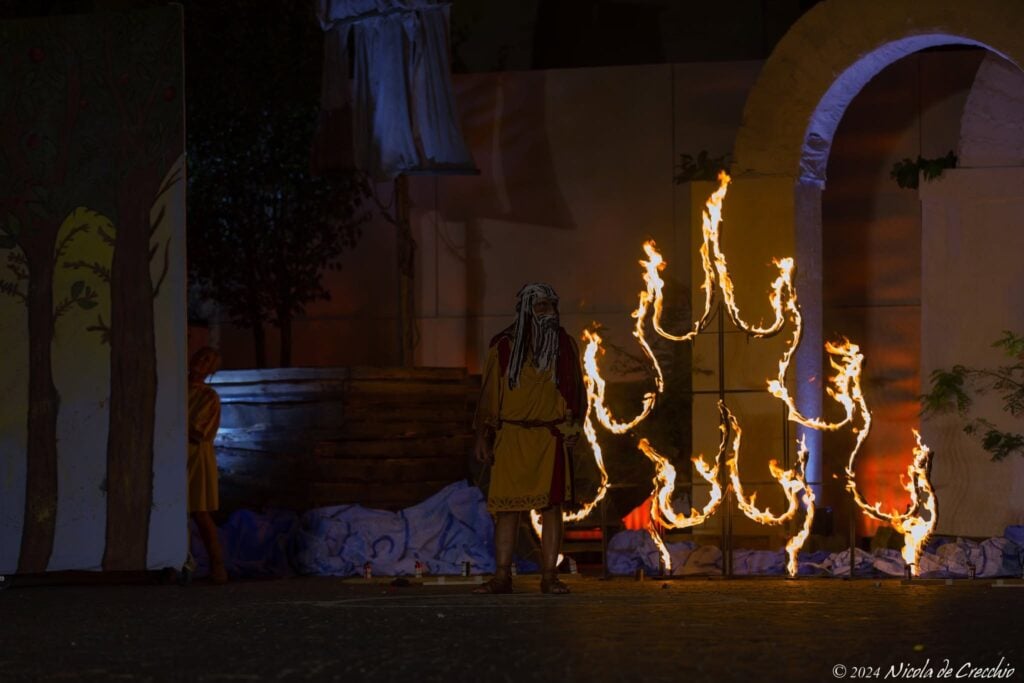 Uno degli spettacoli del Palio di Isola Dovarese. Photo Nicola de Crecchio