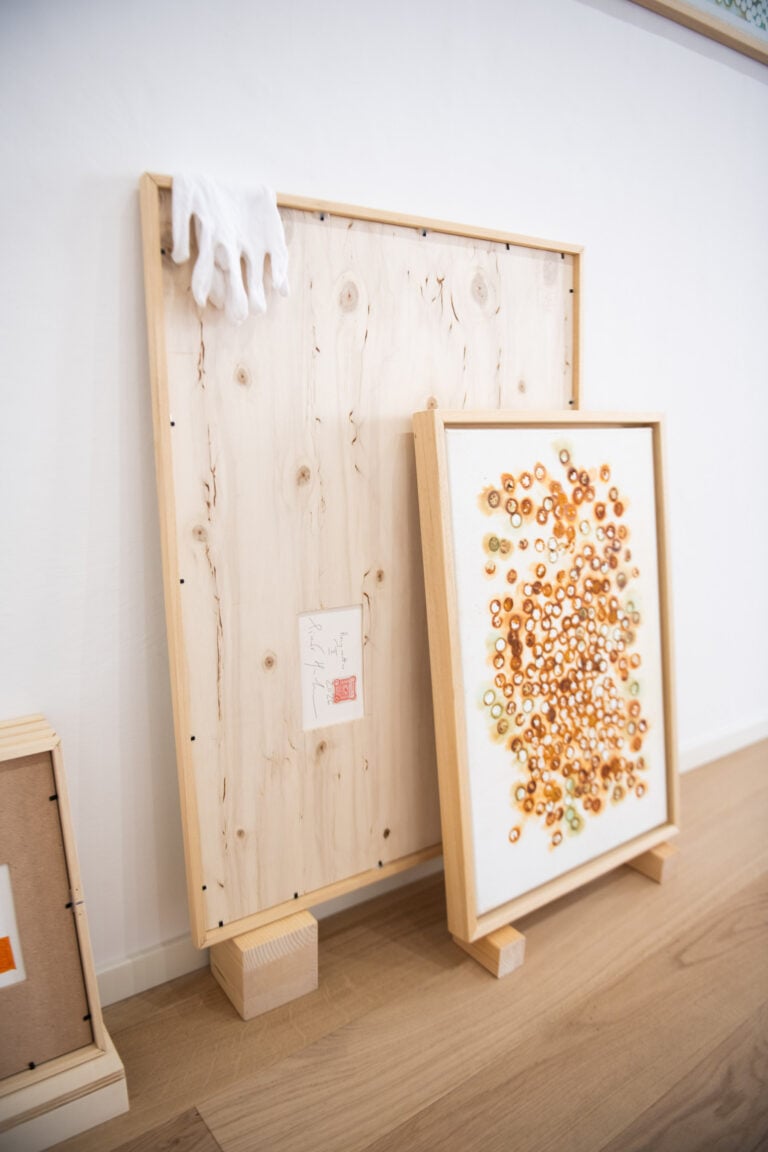 Piotr Hanzelewicz, Heavy Matter. Anatomia del denaro, FIUTO Art Space, Ripatransone, foto Lorenzo Gonnelli