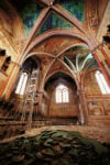 1997, terremoto e restauri della Basilica di San Francesco. Ph Ghigo Roli per la collana Mirabilia Italiae, edito da Franco Cosimo Panini Editore