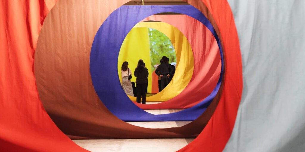 A Milano torna il festival di arti performative tra corpi, nuove tecnologie e memoria (intervista alla direttrice)