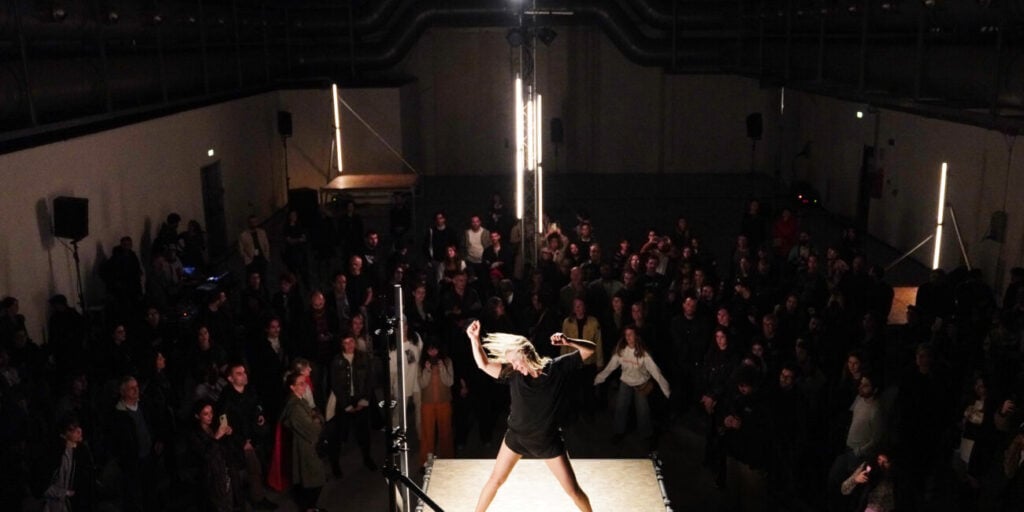A Milano torna il festival di arti performative tra corpi, nuove tecnologie e memoria (intervista alla direttrice)