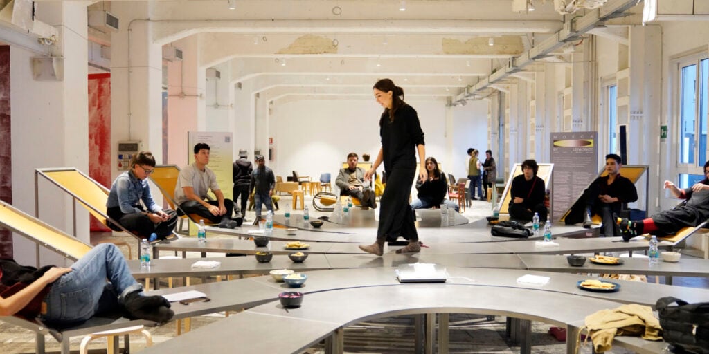 A Milano torna il festival di arti performative tra corpi, nuove tecnologie e memoria (intervista alla direttrice)