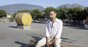 In Campania l’artista Giovanni Gaggia trasforma un’antica botte in un’opera sonora: il video