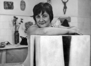 Storia di Nedda Guidi, l’artista che ha rivoluzionato la ceramica (per il centenario, mostra a Milano)