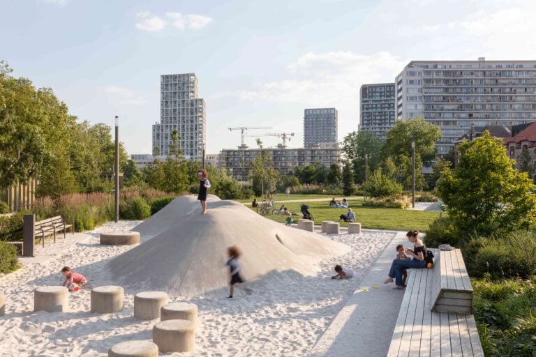 Il parcheggio di Anversa trasformato in parco vince il Premio Europeo dello Spazio Pubblico