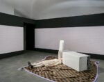 Benni Bosetto, The Ballad of the Blue Kind, 2026, dettaglio della performance, Strozzina Palazzo Strozzi, Firenze