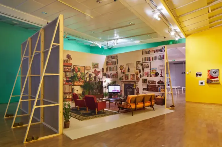 Zineb Sedira alla Tate Britain