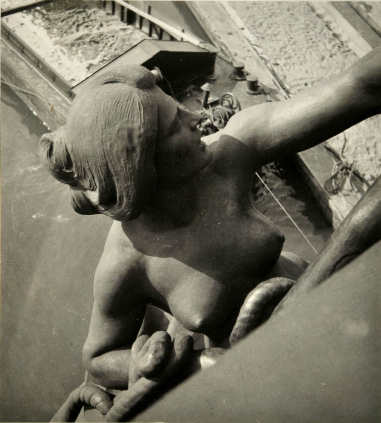 Dora Maar, Statue de femme, 1935, fotografia &copy; Dora Maar, by SIAE 2026. Ph: Alessandro Vasari/Gnamc