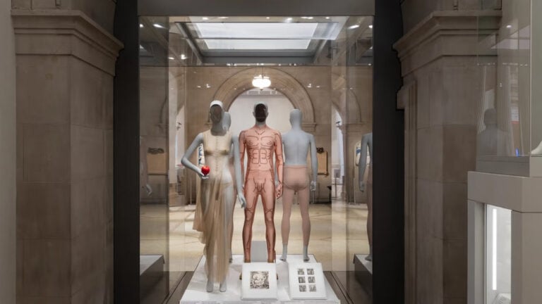 Veduta della sezione Naked and nude body @ Metropolitan Museum of Art