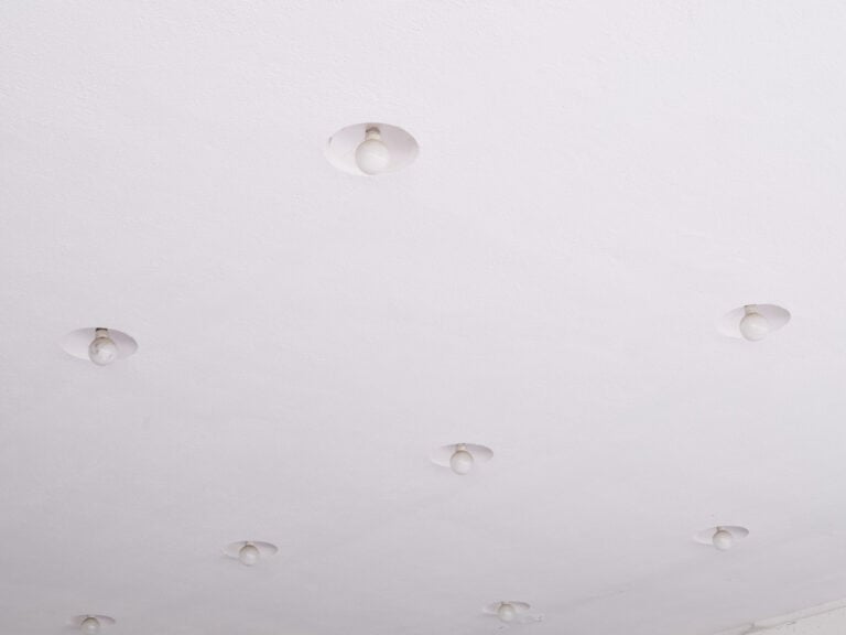 Nel cantiere di 155 Tradate, all'interno dell'edificio razionalista progettato dall'architetto E. A. Griffini. Photo Francesca Iovene