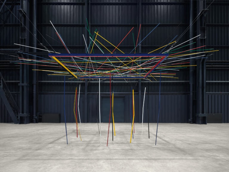 La mostra di Luciano Fabro all'HangarBicocca di Milano: un compendio prezioso