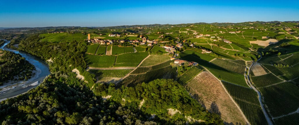 Cos’è l’enogeoturismo. Viaggiare tra le vigne italiane approfondendo cosa c’è sotto terra