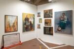 A Torino una fiera d'arte indipendente si sta svolgendo dentro un grande garage