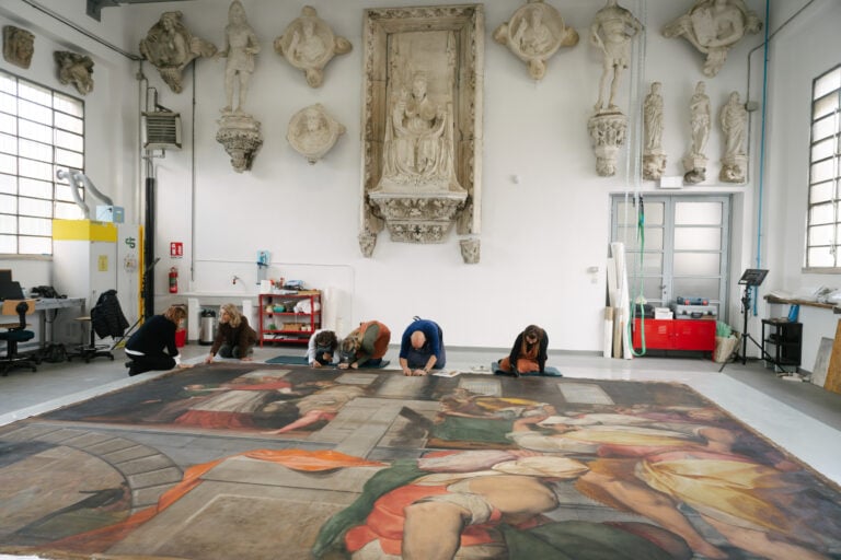 Il Duomo di Milano restaura&nbsp;i Quadroni di San Carlo. Siamo stati in cantiere: il reportage