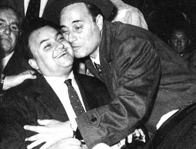 Luciano Tajoli con l'amico Mario Riva