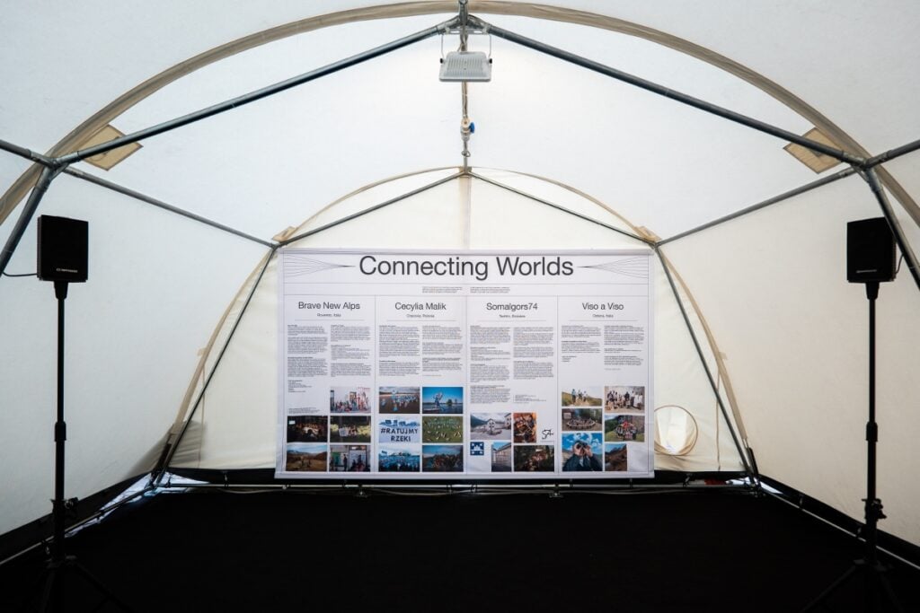 Connecting Worlds 2025 - Back to People, Veduta del progetto allestito all’interno della Tenda Ferrino 1870. Courtesy Art.ur e Ferrino Foto Francesco Doglio