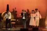 La Ballad Opera di Vinicio Capossela che porta in scena l&rsquo;urgenza di rimanere umani. La recensione&nbsp;