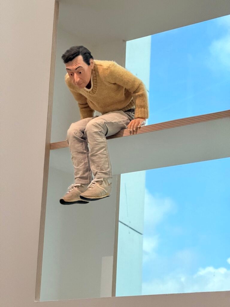 Francia. Metz. Centre Pompidou-Metz. Esposizione Dimanche sans fin Maurizio Cattelan et la collection du Centre Pompidou. Mini-Me, 1999 Photo Dario Bragaglia