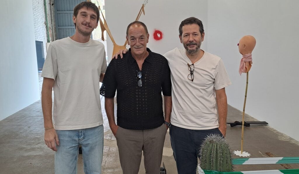 Barcelona Gallery weekend 2026, Galeria Alegrìa, da sx Tommaso Nabiuzzi, Luis Bisbe, Sebastián Rosselló