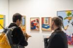 A Torino una fiera d'arte indipendente si sta svolgendo dentro un grande garage