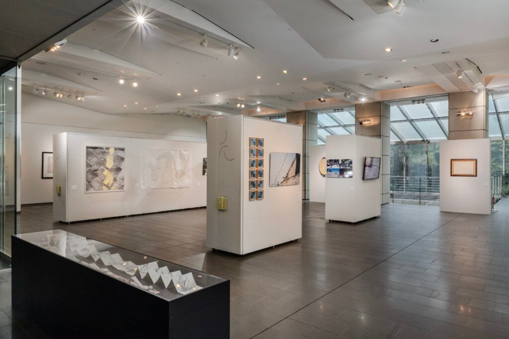 25 anni della collezione d’arte contemporanea del Ministero degli Esteri (si festeggia con un tour di mostre nel mondo)