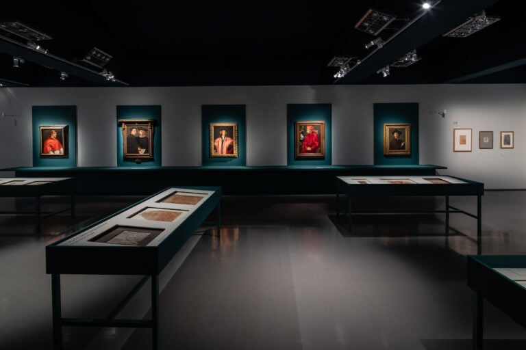 La sala dei ritratti nella mostra su Pontormo alle Scuderie del Quirinale