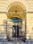 Che fine hanno fatto i locali dove Milano ascoltava musica? Un fotografo li ritrae (ma sono vuoti)