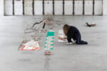 Paola Tassetti con le sue opere. Ph: Roberta Segata - Off Grid