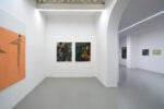 Installation view della mostra "Enzo Cucchi VS CANEMORTO / CANEMORTO VS Enzo Cucchi" alla Galleria Poggiali di Firenze
