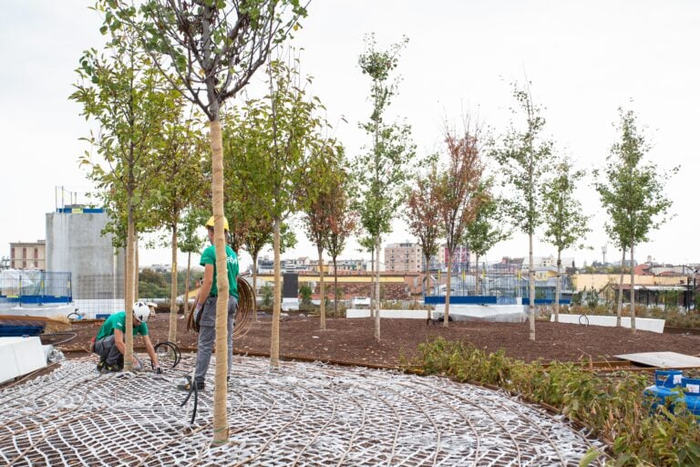 Sembra un parco sospeso ma &egrave; un nuovo ospedale pubblico di Milano.&nbsp;L'anteprima