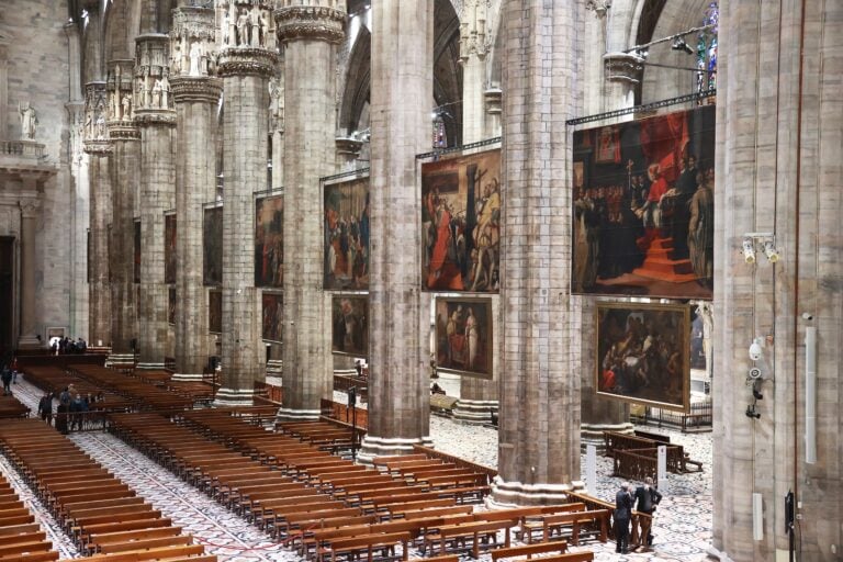 Il Duomo di Milano restaura&nbsp;i Quadroni di San Carlo. Siamo stati in cantiere: il reportage