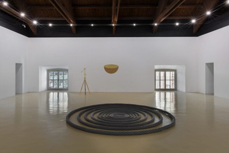 Remo Salvadori, veduta dell&rsquo;allestimento al Castello di Rivoli nell&rsquo;ambito de Il Castello Incantato. Courtesy Castello di Rivoli Museo d&rsquo;Arte Contemporanea, Rivoli-Torino. Ph: Sebastiano Pellion di Persano