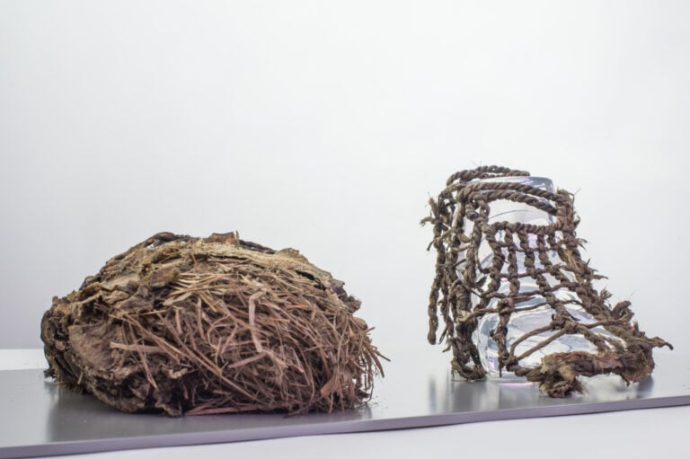 &Ouml;tzi, l&rsquo;uomo del ghiaccio, Scarpe con lacci in cuoio bovino&copy;www.wisthaler.com