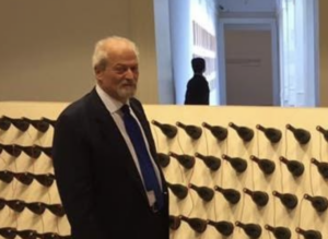 È morto Enrico Lombardi, il gallerista che ha attraversato la storia dell’arte tra Roma e Milano