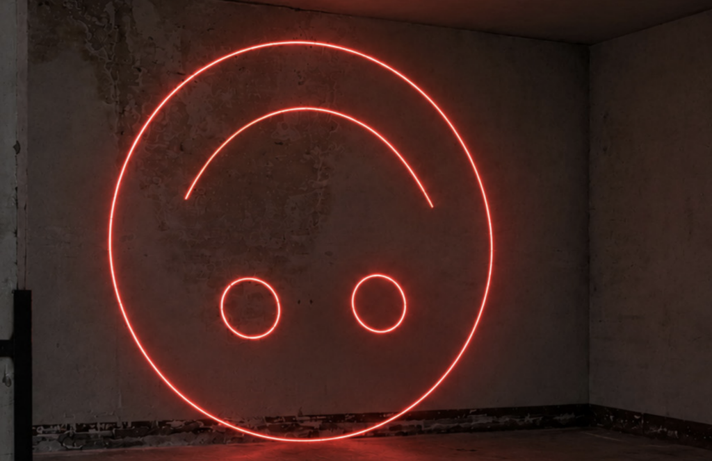 Un sorriso laser si accende sulla pista da ballo. A Torino collaborazione tra C2C e Artissima