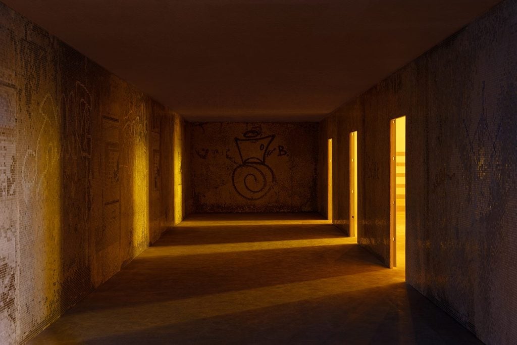 Sung Tieu, veduta dell&rsquo;allestimento, Inserzioni, Castello di Rivoli Museo d&rsquo;Arte Contemporanea, Rivoli-Torino, 2026. Courtesy Castello di Rivoli Museo d&rsquo;Arte Contemporanea, Rivoli-Torino. Ph: Sebastiano Pellion di Persano